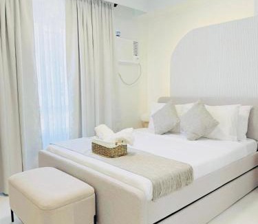 Bantud Hacienda Apartment | Simple White Scape at Mesavirre Bacolod