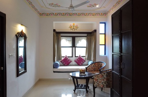 Nathdwara Resort | Sinclairs Palace Retreat Udaipur