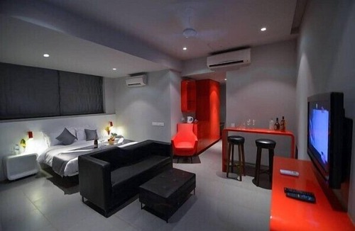 Sinquerim Hotel | SinQ Party Hotel