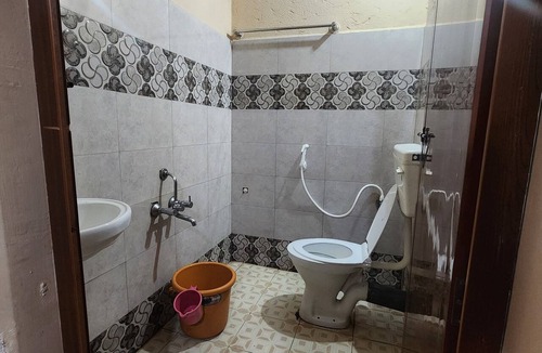 Mannarkkad Hotel | Siruvani River Retreat