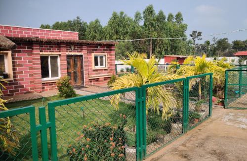 Bhimunipatnam House | Siva Rama garden resort & swimming pool 5star stay comfort 6BHK bheemili beach road nr