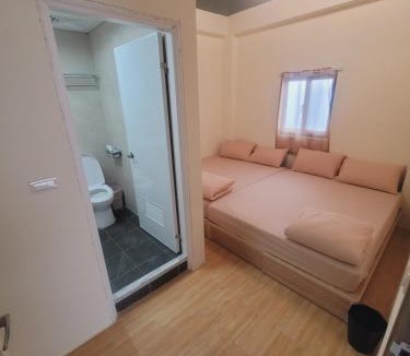 Lanyu House | sky blue hostel