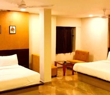 Rajpipla Hotel | Sky Hotel