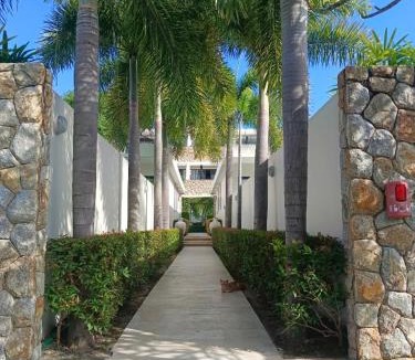 Moo 5 Hotel | Skye Beach Koh Samui
