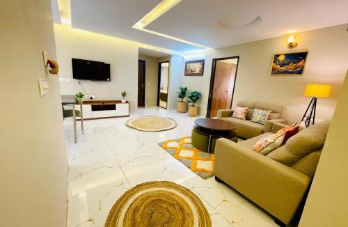 Malviya Nagar Apartment | Skyhigh Luxuria Near Airport Spacious CityCenter
