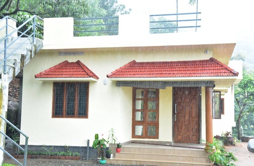 Elappara House | Skylark Homestay Panchalimedu - Wake up to the aroma of cardamom & cloves.