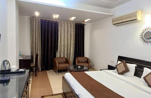 Sector 14 Hotel | Skylark Hotel by Gabrian Hotels