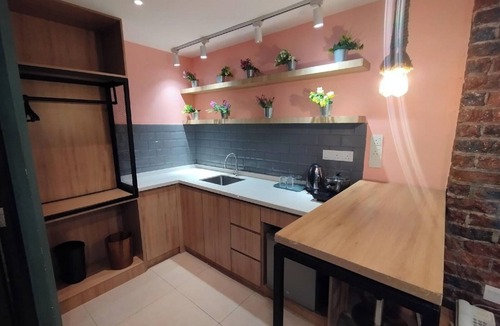 Kampung Bukit Dukong Hotel | Smile Hotel C180 Cheras Selatan