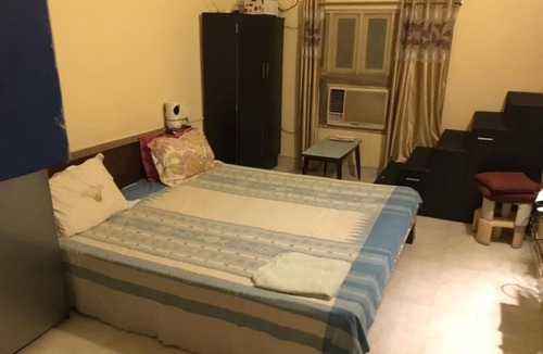 Bhubaneshwar House | Spacious 6-bedroom bungalow in pleasant Bhubaneswar with AC