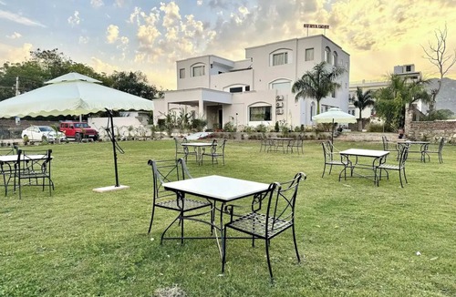 Bedla House | Spacious 8-bedroom house with WiFi, AC in enchanting Udaipur