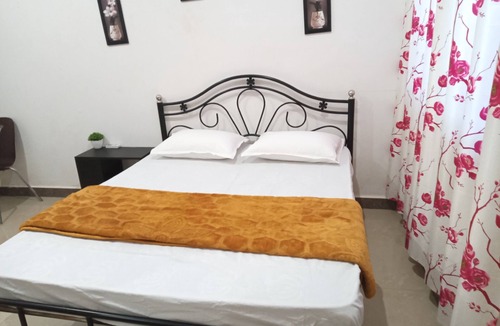 Sainagar Apartment | Spacious apartment, candolim beach & supermarkets at walking distance