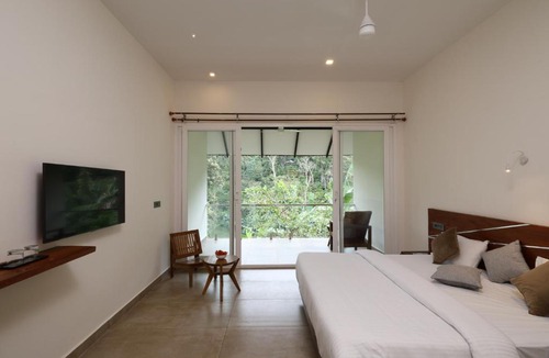 Pirmed House | Spice Forest Plantation Homestay, Thekkady