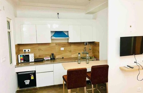 Noida Apartment | Square by Noida Studios