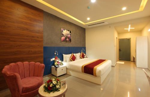 Kulanada Hotel | Sreevalsam Grande