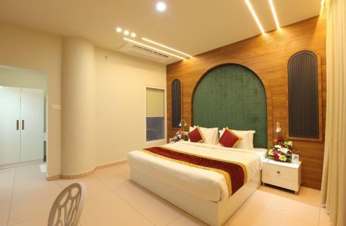 Kulanada Hotel | Sreevalsam Grande