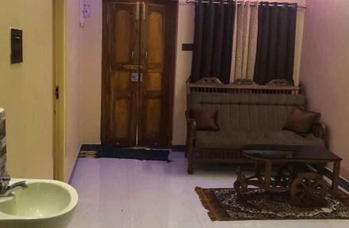 Mayiladuthurai House | Sri Ram Guest House - Mayiladuthurai