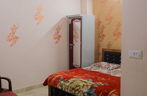 Ayodhya Hotel | Sri Ram Lala Palace "Right Choice for your Stay" near RAM MANDIR comfortability