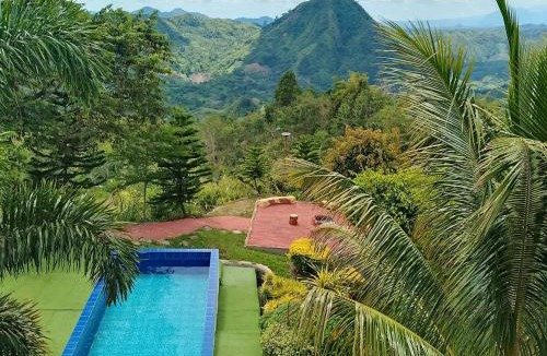 Davao House | Starr in the Skye Vacation House