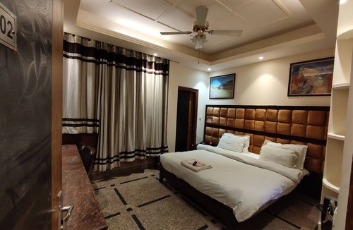 Sector 70 Hotel | Stay At 203