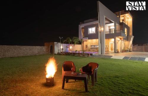 Sitapura Villa | StayVista at Pinkal Farms with Pool, Lawn, Wi-Fi
