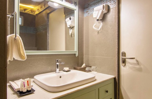 Waghoriya Hotel | Sterling Aatapi Wonderland Vadodra