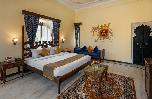 Mali Colony Hotel | Sterling Jaisinghgarh Udaipur