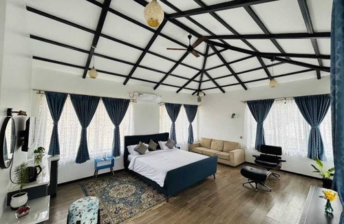 Nandi Hills Hotel | STONE HILLS
