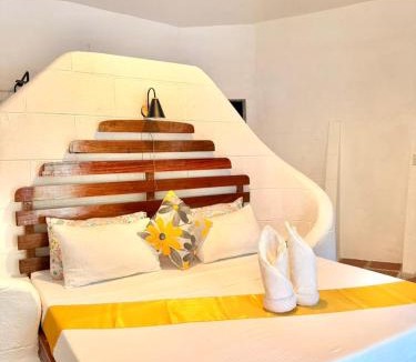 Busuanga Bed & Breakfast | Stone Manor Inn