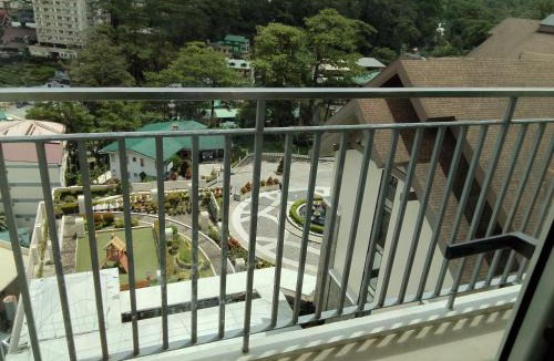Baguio Apartment | Studio 510 A Slice of Baguio Paradise with pool and view