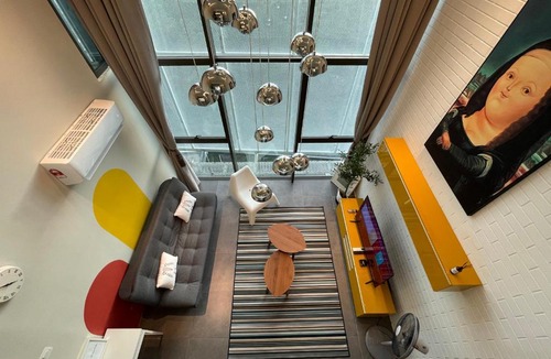 Damansara Perdana Apartment | Studio Loft Empire Damansara Free WiFi & Parking