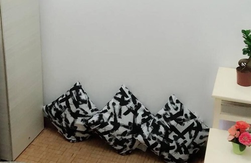 Bowrington Apartment | Studio Room near SOGO