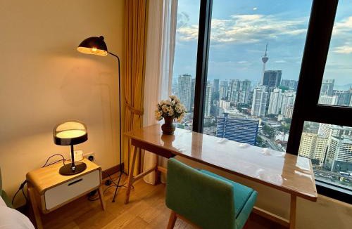 Pudu Apartment | Studio with Amazing KLCC View & Infinity Pool at Lalaport Bukit Bintang