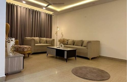 Noida Apartment | Stunning Spacious 3 Bedroom apartment Garden View