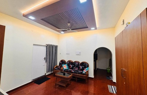 Bharathidasan Nagar Apartment | Stylish 2bhk apartment for 4 guests with WiFi, power backup andAC in Puducherry