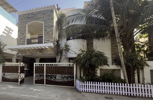 Sadras Villa | Stylish 6BHK Villa for 14 in ECR. Ideal for a large family or friends.