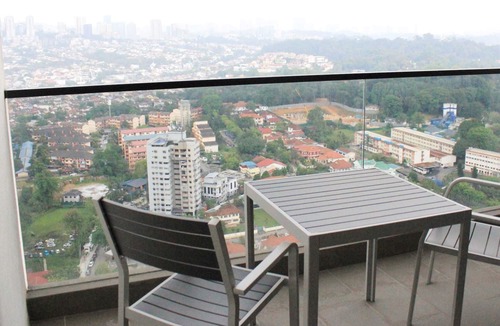 Brickfields Apartment | Stylish & Comfy High-Floor Loft at EST Brickfields