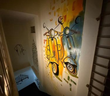 Kalighat Hostel | Suitcase Stories