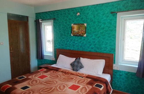 Ooty House | Sun star cottage