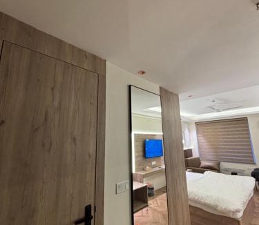 Jaypee Greens Apartment | Sun twilight studio and hotal