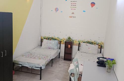 Bandar Sungai Long House | Sungai Long Homestay