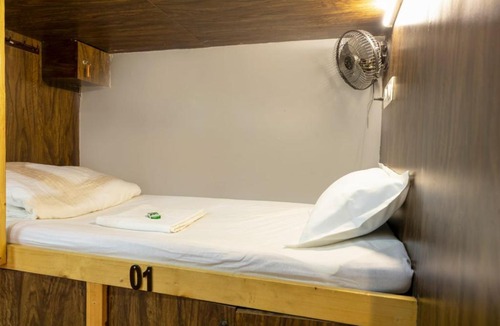 Juhu Hostel | Sunrise Hostel Dormitory