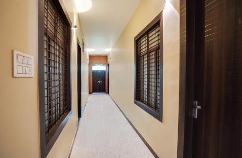 Allahabad Hotel | Super Collection O Rajapur Circuit House