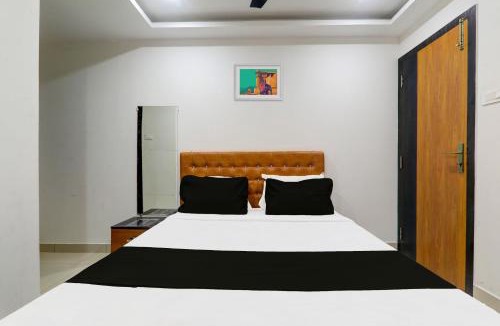Maharajganj Hotel | Super Hotel O Aayaansh