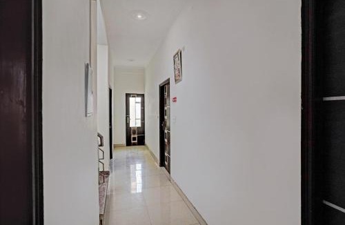 Greater Noida Hotel | Super Hotel O Golden Imperial