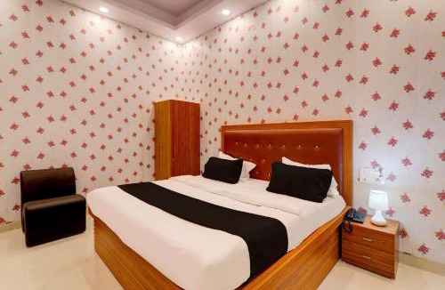 Alambagh Hotel | Super Hotel O Shobhika Inn