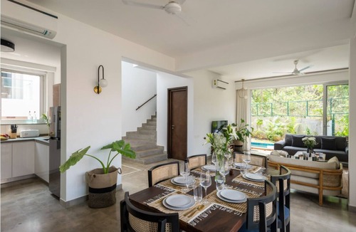 Anjuna Villa | Super Luxury villa with private garden and private pool- 10 minutes from beaches