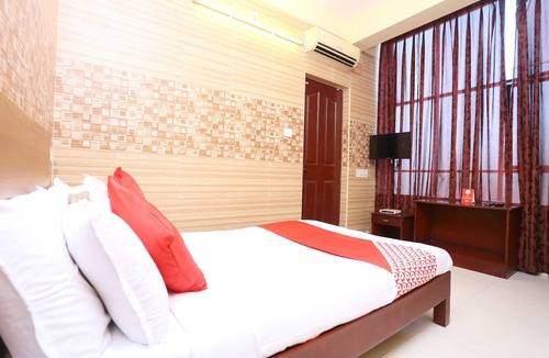 Onamthuruth Hotel | Super OYO 24453 Day Springs