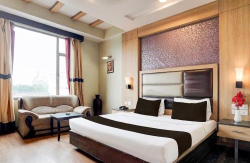 Bani Park Hotel | Super Townhouse Bani Park Formerly Aroma Residency