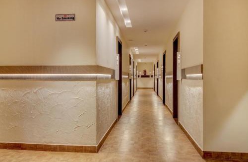 Alambagh Hotel | Super Townhouse Geetraj Near Shalimar Gateway