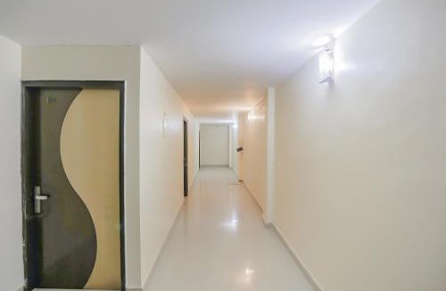 South Extension Hotel | Super Townhouse Green Park Residency 1